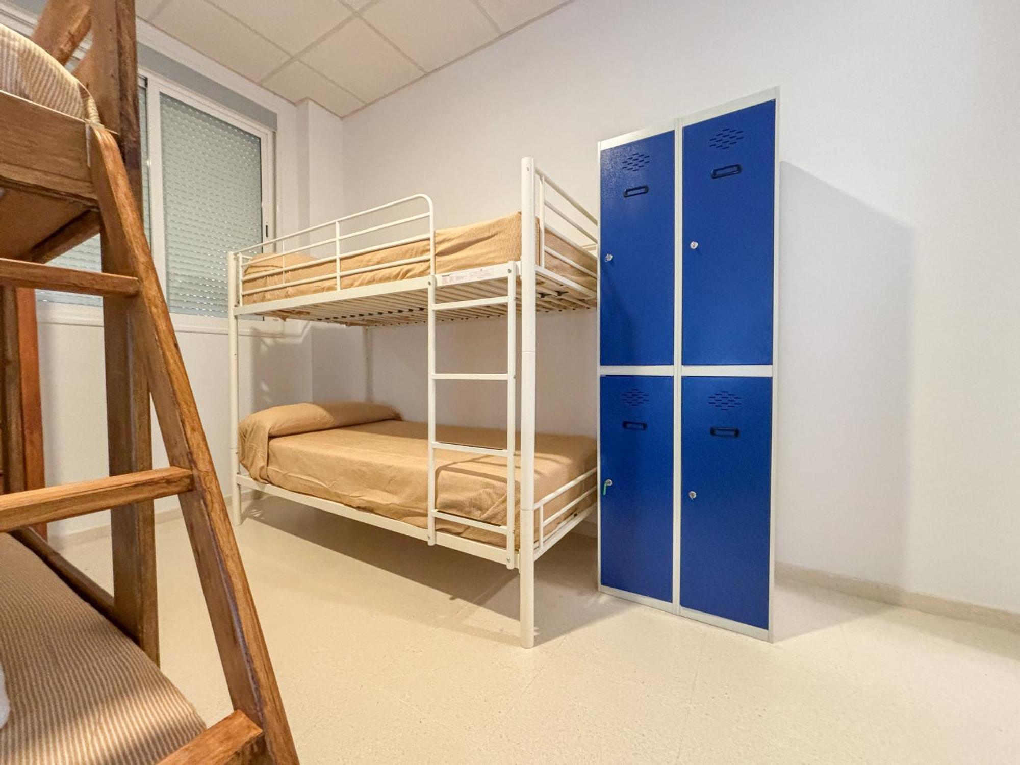 Albergue Multiaventura Active Andalucia Almodóvar del Río エクステリア 写真